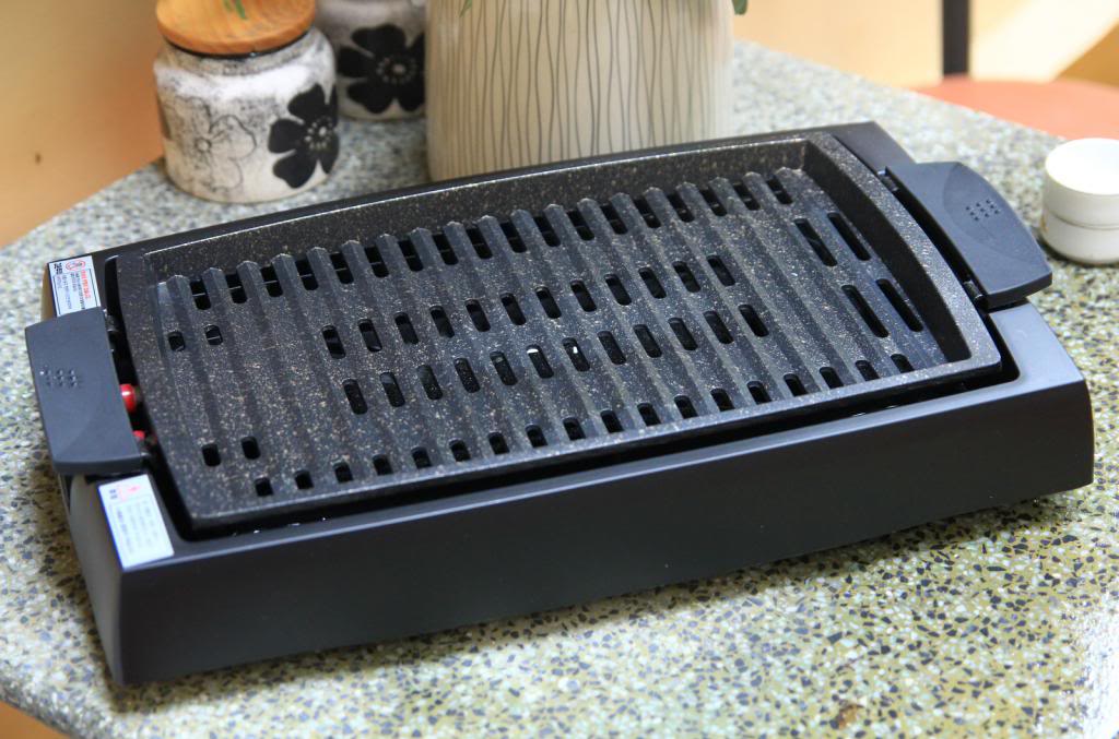 Vỉ nướng điện KitchentFlower KEP-CM101
